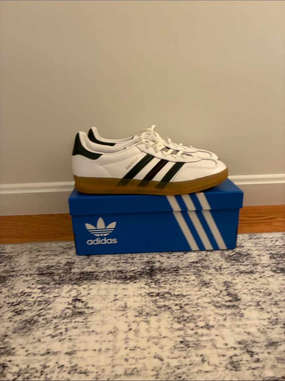 adidas Gazelle leather shoe with green and black stripes - Picture 8 of 10